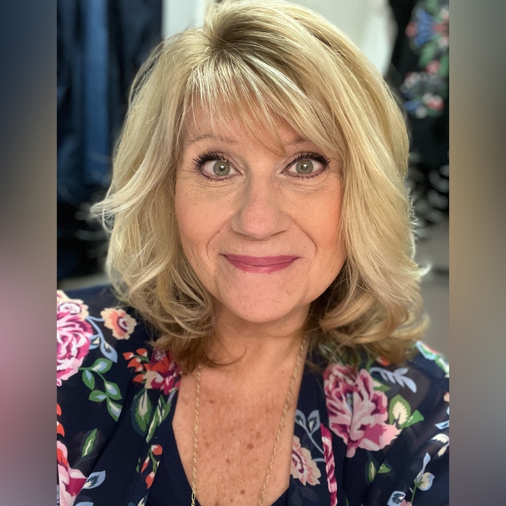 Meet your Posher, Tina